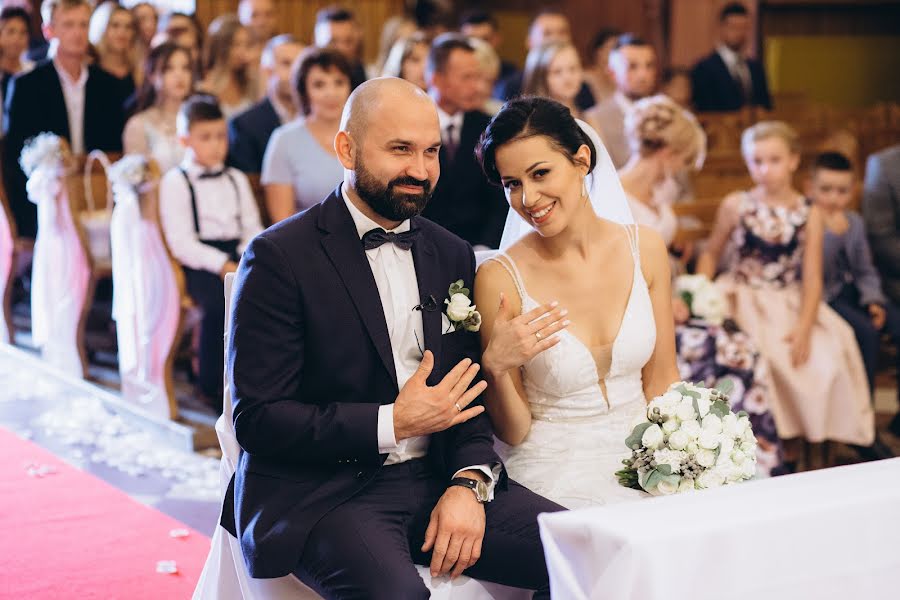 Fotografo di matrimoni Anatoliy Cherkas (cherkas). Foto del 22 gennaio 2019