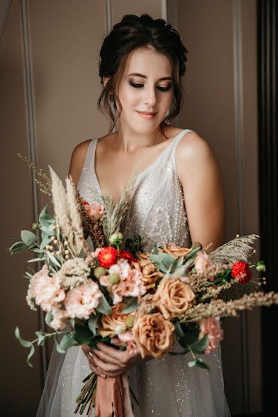 Fotógrafo de casamento Yana Semernina (yanas). Foto de 18 de março 2020