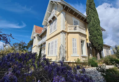 Villa with pool and terrace 4