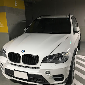 X5 E70