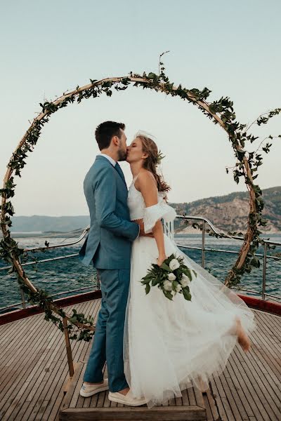 Jurufoto perkahwinan Murat Sarica (numbeos). Foto pada 26 Oktober 2020