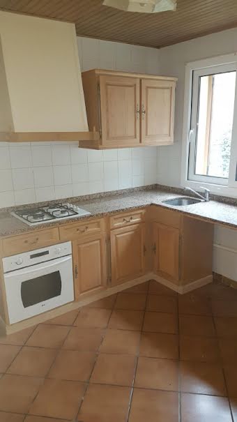 Location  appartement 2 pièces 60 m² à Le Mesnil-le-Roi (78600), 1 030 €