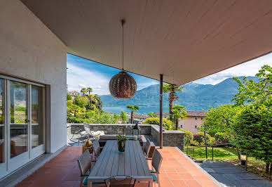 House with garden and terrace 3