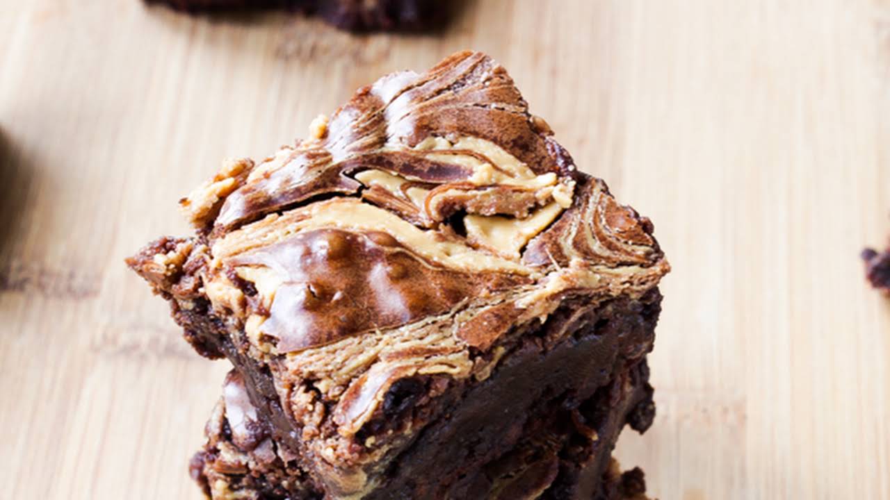 The Best Fudgy Chocolate Brownies Ever! (Double Fudge Cocoa Brownies) - The  Flavor Bender