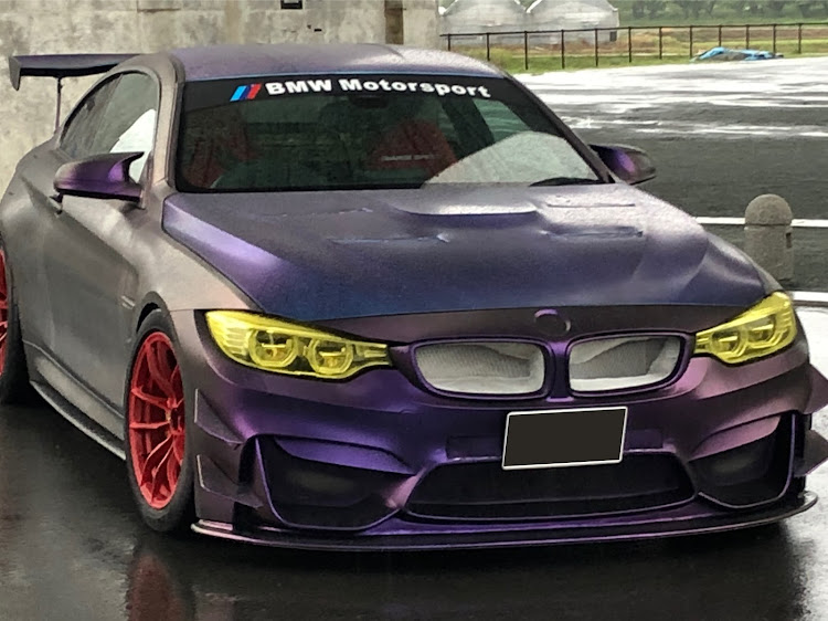 M4 クーペの水玉遊びに夢中・セラミックガラスコーティング剤・ガラスコーティング剤施工に関するカスタム事例の投稿画像10枚目