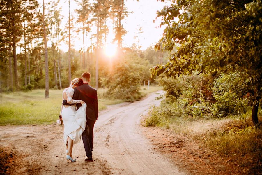 Fotografo di matrimoni Klaudia Rataj-Sopyłło (romantycznesluy). Foto del 25 febbraio 2020