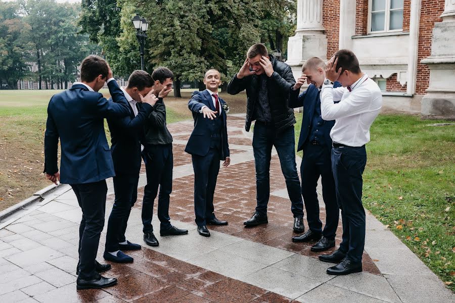 Jurufoto perkahwinan Roman Sinyakov (resinyakov). Foto pada 6 September 2019