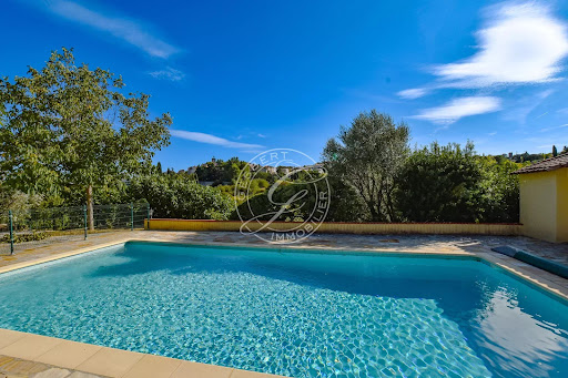 Propriété avec piscine 5