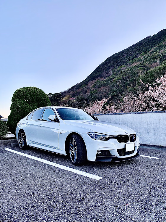 3シリーズ セダンのケンケン F30さんが投稿したカスタム事例の投稿画像3枚目