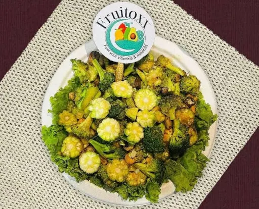 Vegan Warm Brocolli And Mushroom Crunch Salad