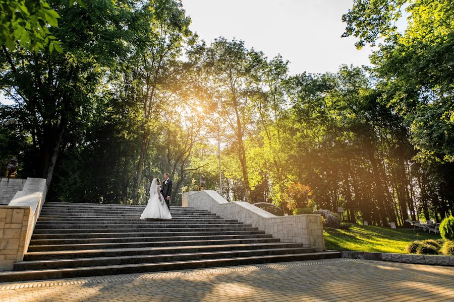 Fotógrafo de casamento Timur Assakalov (timas). Foto de 17 de julho 2018