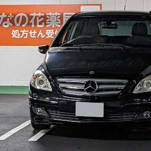 Bクラス W245