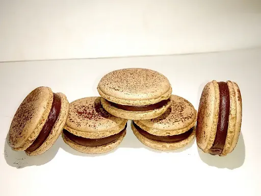 Chocolate Macaron