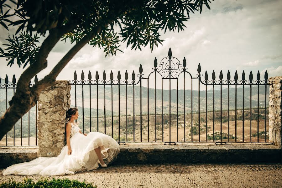 Fotografo di matrimoni Francisco Quirós (franciscoquiro). Foto del 4 novembre 2016