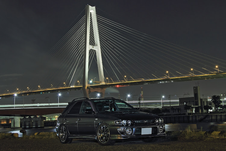 インプレッサ WRX STIのトリトンオフ会・旧車大好き・ライトアップ時間切れ・楽しいクルマ談義に関するカスタム事例の投稿画像2枚目