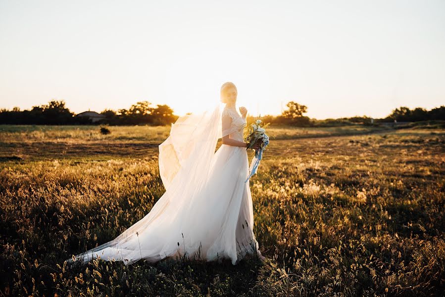 Fotógrafo de casamento Darya Gerasimenko (darya99). Foto de 16 de maio 2017