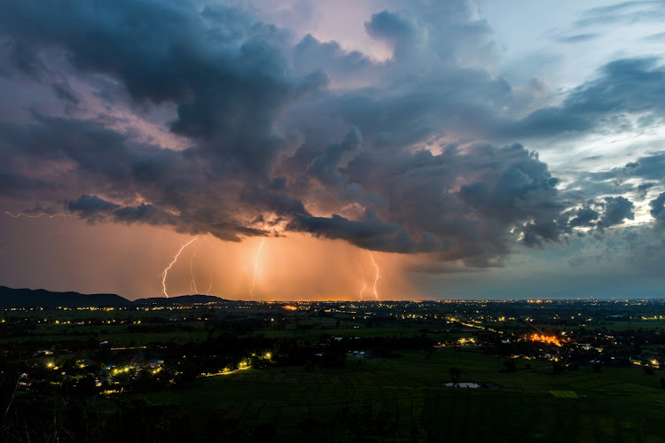 The SA Weather Service has warned of heavy downpours on Monday