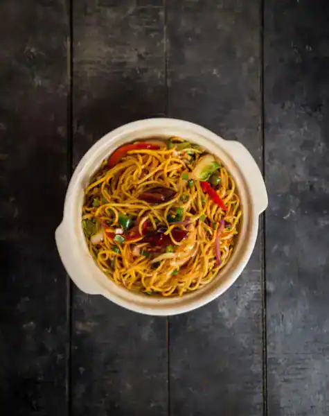 Veg Chilli Garlic Noodles