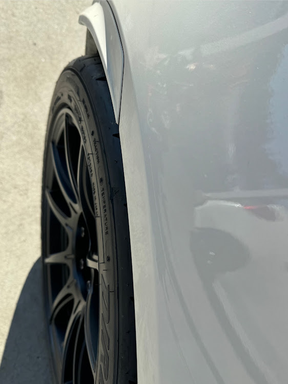GR86の袖森サーキット・ヘルメット塗装・キャンディコート好き・大寒・サーキットに関するカスタム事例の投稿画像4枚目