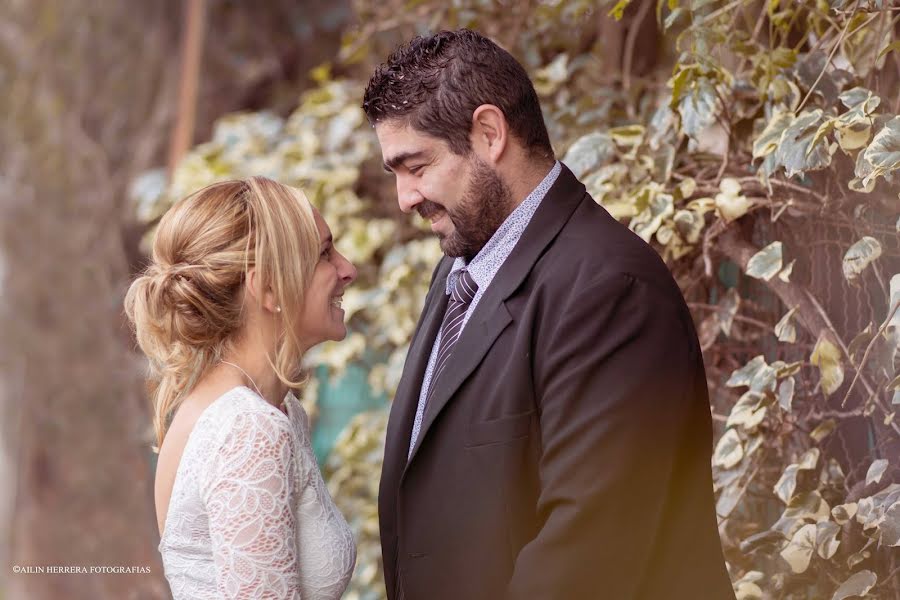 Fotografo di matrimoni Ailin Herrera (ailinherrera). Foto del 23 settembre 2019