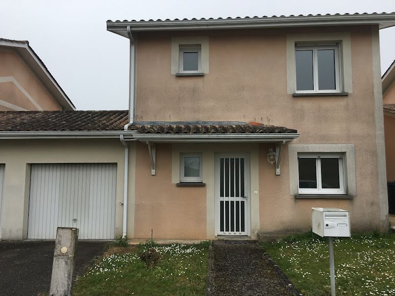 Location  maison 4 pièces 83 m² à Cenon (33150), 1 250 €