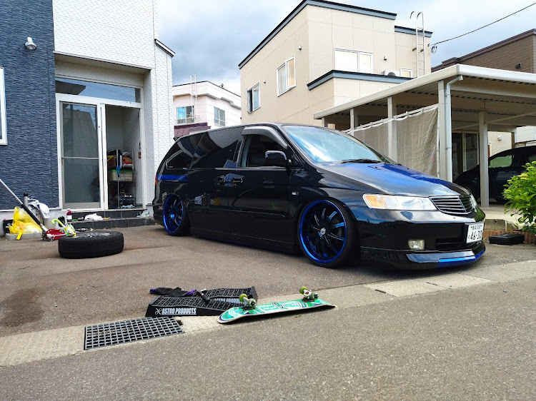 ラグレイトの塗装は難しい・青森県ユーザー・ホイール塗装DIY・青黒カスタム・#エアサスに関するカスタム事例の投稿画像2枚目