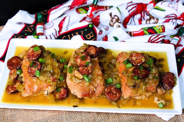 Louisiana-Style Smothered Pork Chops_image