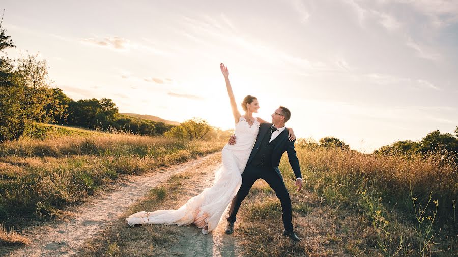 Fotógrafo de casamento Yoann Begue (studiograou). Foto de 1 de outubro 2020