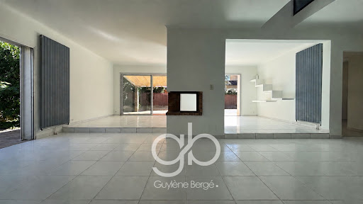 House with pool and garden 5