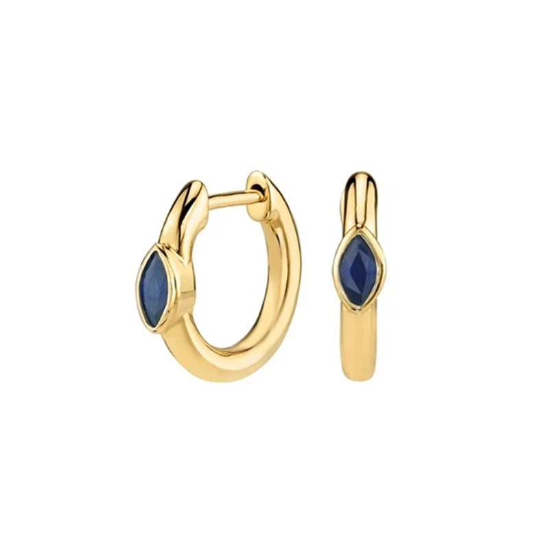 Boucles d'oreilles Mini Turquoise Bleu avec conservation de la couleur, petites et élégantes, idéales au quotidien, brillantes.