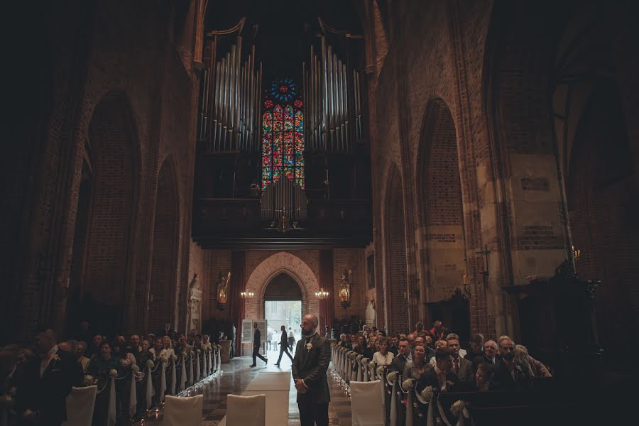 Hochzeitsfotograf Pawel Andrzejewski (loveneeds). Foto vom 25. März 2017