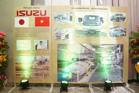 isuzu 20 nam dong hanh cung viet nam.JPG