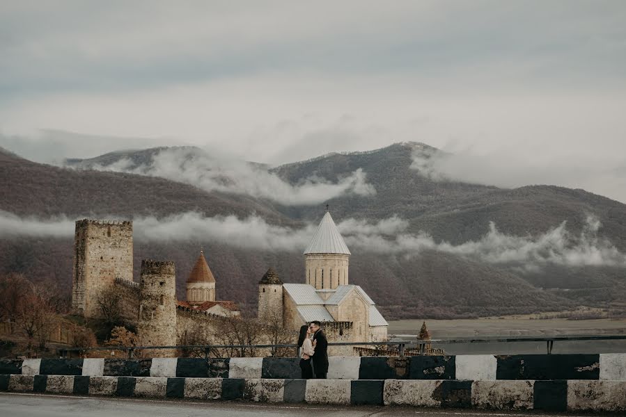 Fotograful de nuntă Miho Neiman (mihoneiman). Fotografia din 25 aprilie