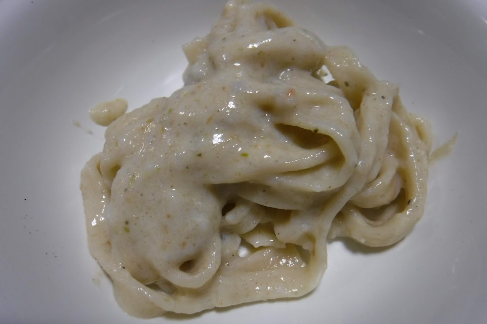 里芋のクリームソースと玄米麺