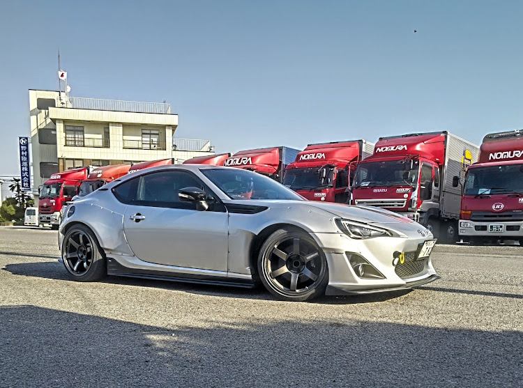 BRZの86顔のBRZに関するカスタム事例の投稿画像1枚目