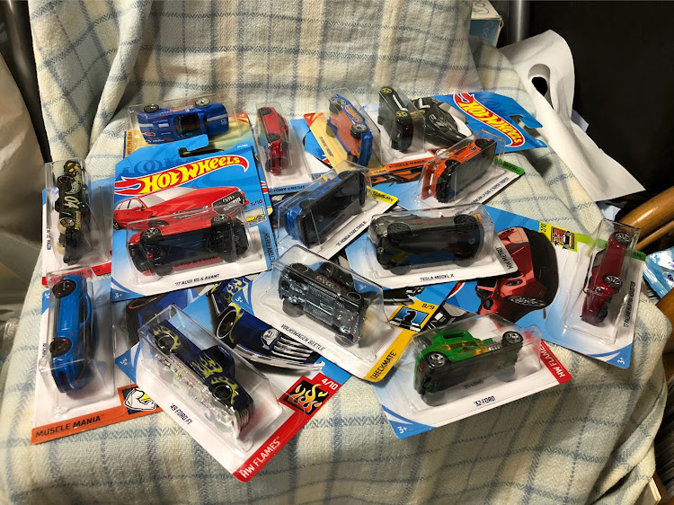 Makotin200さんが投稿したミニカーコレクション・ホットウィール・大人買いに関するカスタム事例の投稿画像1枚目
