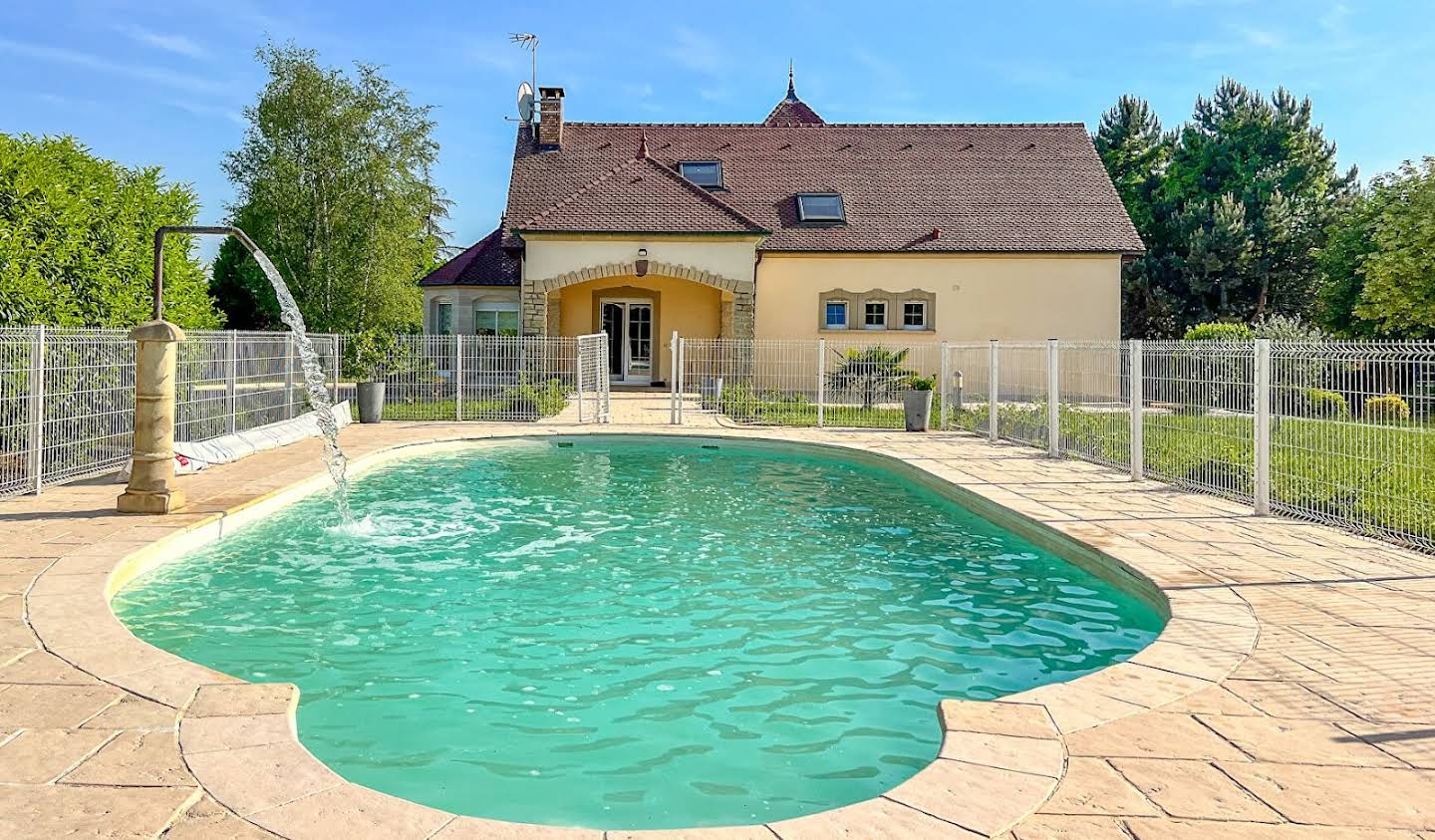 Maison avec terrasse Port-sur-Saône