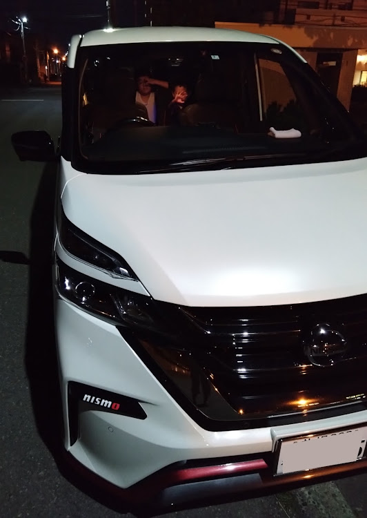 セレナのいつもイイネ&コメントありがとうございます🙇‍♂️・セレナNISMO・公園大好きに関するカスタム事例の投稿画像4枚目