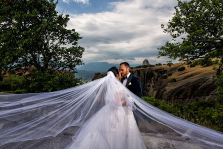 Fotografo di matrimoni Slagian Peiovici (slagi). Foto del 23 gennaio 2018