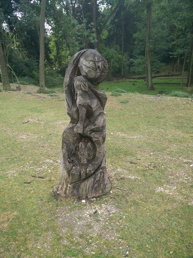 Baumstumpf Skulptur