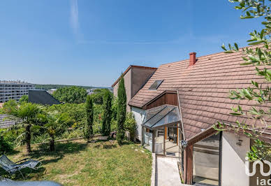 House with terrace 13