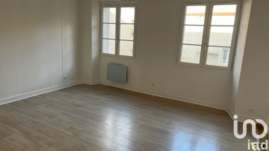 Vente appartement 2 pièces 46 m² à Montereau-Fault-Yonne (77130), 102 000 €