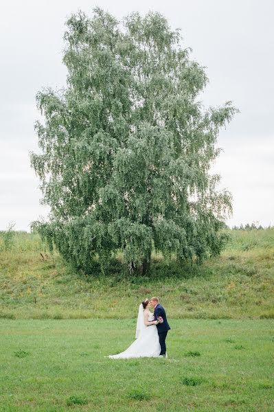 Fotografo di matrimoni Vitaliy Plotnikov (plotnikov100). Foto del 8 gennaio 2016