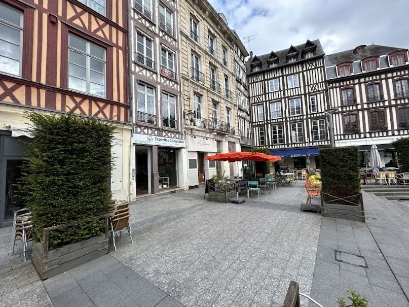 Location  locaux professionnels  50 m² à Rouen (76000), 825 €