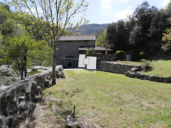 maison à Saint-Mélany (07)