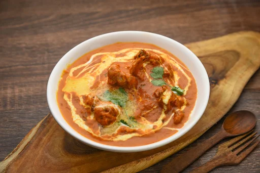 Boneless Chicken Butter Masala [500 Ml, 4 Pieces]