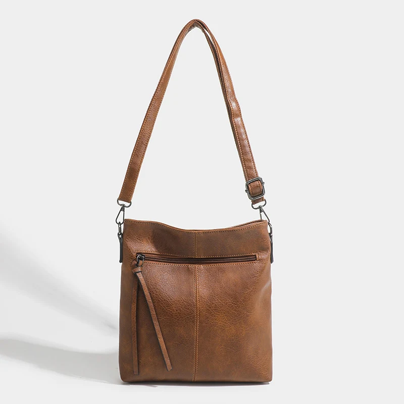 New Women's Casual Retro Shoulder Messenger Bag. A stylish and practical everyday bag, offering comfort and ample space 
