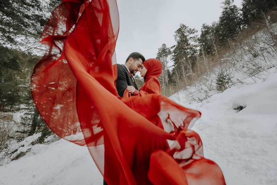 Fotógrafo de casamento Zehra Dinç (141273). Foto de 20 de fevereiro 2020