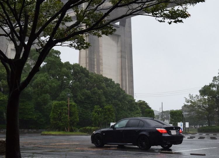 530i Mスポーツのbmw5シリーズ・BMW E60・530i・台風・大雨に関するカスタム事例の投稿画像2枚目