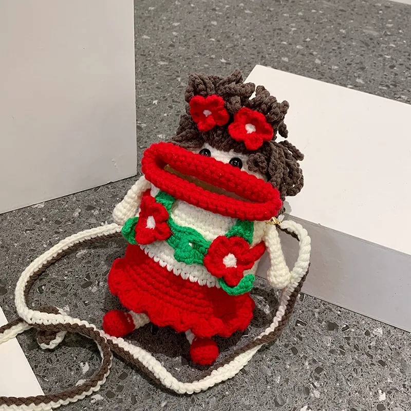 Sac bandoulière pour téléphone tricoté fait main DIY, créez votre propre housse. Parfait pour transporter votre mobile avec style et mains libres.